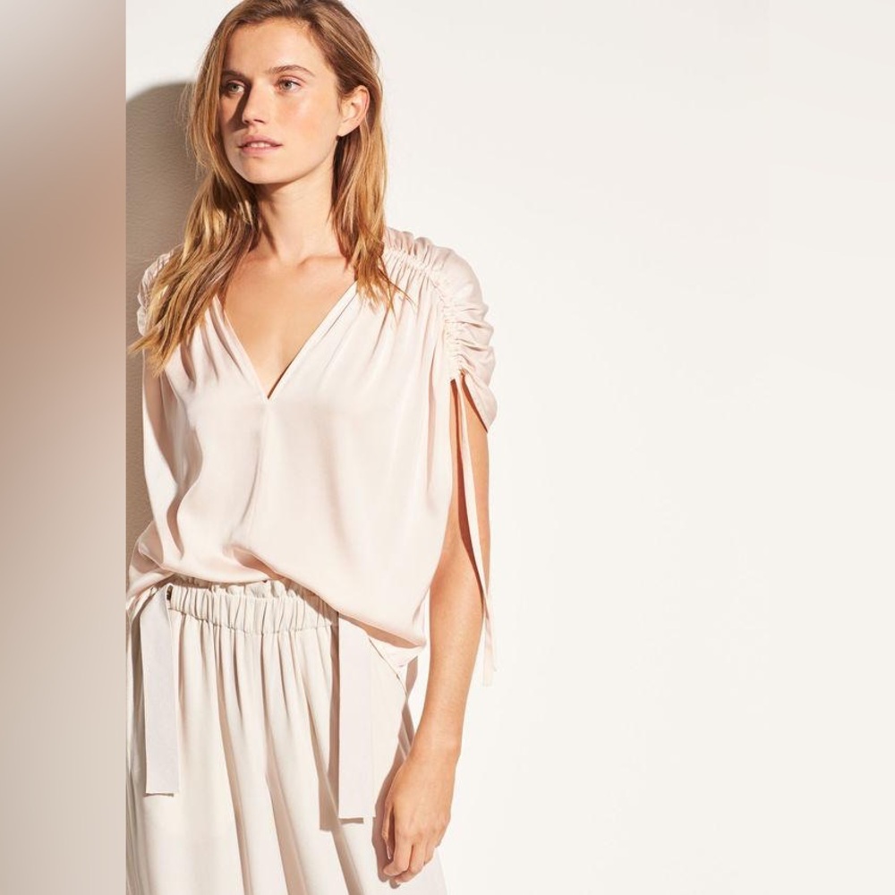 Vince - Ruched Stretch Silk V-Neck in Rosewater XS
